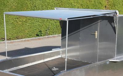 Markise B=2000mm für SilverCarp Hardtop montiert Markise B=2000mm für SilverCarp Hardtop montiert